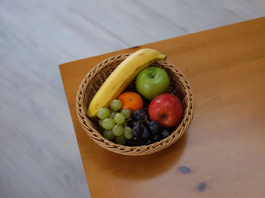 Wicker Fruit Baskets UK: Kitchen Countertop Storage in Natural Style